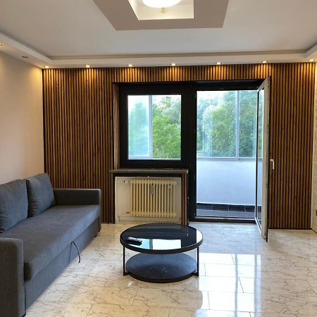 4 Zw M. Blick V. Balkon Auf Lech Apartment Augsburg Luaran gambar