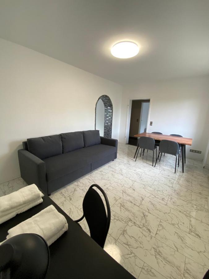 4 Zw M. Blick V. Balkon Auf Lech Apartment Augsburg Luaran gambar
